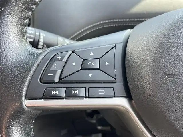 日産 セレナ ハイウェイスター 徳島県 2016(平28)年 10.3万km ダイヤモンドブラック (株)IDOMが運営する【じしゃロン徳島店】の自社ローン対象車両になります。こちらは現金ご利用時の価格です。自社ローンご希望の方は別途その旨お申付け下さい。”/純正9型ナビゲーション	/（フルセグ/CD/DVD/Bluetooth/Blu-ray)/ミラー型アラウンドビューモニター/フリップダウンモニター/ＥＴＣ/エマージェンシーブレーキ/トラクションコントロール/ECOモード切替/アイドリングストップ/両側パワースライドドア									/ハンズフリーオートスライドドア/前後コーナーセンサー/メッキドアハンドル/ＬＥＤヘッドライト/LEDデイライト/フォグランプ/クルーズコントロール/革巻きステアリング/電動格納ミラー/ステアリングリモコン/プッシュスタート/スマートキー						/スペアキー/Wエアバック