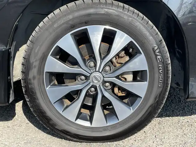 日産 セレナ ハイウェイスター 徳島県 2016(平28)年 10.3万km ダイヤモンドブラック (株)IDOMが運営する【じしゃロン徳島店】の自社ローン対象車両になります。こちらは現金ご利用時の価格です。自社ローンご希望の方は別途その旨お申付け下さい。”/純正9型ナビゲーション	/（フルセグ/CD/DVD/Bluetooth/Blu-ray)/ミラー型アラウンドビューモニター/フリップダウンモニター/ＥＴＣ/エマージェンシーブレーキ/トラクションコントロール/ECOモード切替/アイドリングストップ/両側パワースライドドア									/ハンズフリーオートスライドドア/前後コーナーセンサー/メッキドアハンドル/ＬＥＤヘッドライト/LEDデイライト/フォグランプ/クルーズコントロール/革巻きステアリング/電動格納ミラー/ステアリングリモコン/プッシュスタート/スマートキー						/スペアキー/Wエアバック