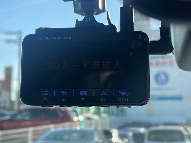 トヨタ シエンタ ハイブリッド G 沖縄県 2017(平29)年 8.2万km コバルトブルーメタリック 禁煙車　/社外ナビ フルセグTV DVD再生可 Bluetooth/バックカメラ /両側パワースライドドア　/トヨタセーフティセンス　/前後ドライブレコーダー　/ＬＥＤヘッドライト/オートライト/オートハイビーム/レーンキープアシスト/ＥＴC/革巻きステアリング/ウインカードアミラー/スマートキー