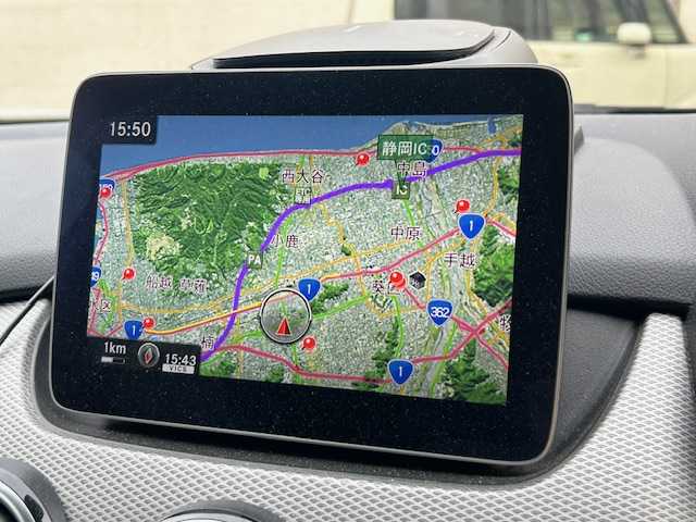 メルセデス・ベンツ Ｂ１８０ 静岡県 2018(平30)年 3.5万km カルサイトホワイト サンルーフ/純正ナビ/フルセグTV/DVD/CD/BT/SD/バックカメラ/黒革シート/前席メモリー付パワーシート/前席シートヒーター /ハーマンカードン/衝突軽減ブレーキ/レーンキープアシスト/ブラインドスポットモニター/クリアランスソナー/レーダークルーズコントロール/純正前方ドライブレコーダー/LEDヘッドライト/ETC/ステアリングスイッチ/純正17インチAW/スマートキー×2/保証書/取扱説明書/R3/5/6点検記録簿有