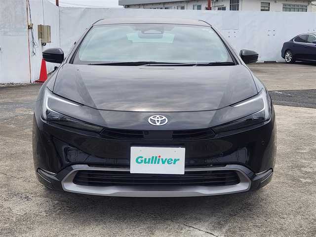 トヨタ プリウス Z 栃木県 2023(令5)年 3.7万km アティチュードブラックマイカ 〇純正12.3インチディスプレイオーディオ/〇コネクティッドナビ/〇フルセグTV/〇バックカメラ/〇パノラマモニター/〇ビルトインETC2.0/〇セーフティセンス/・レーダークルーズコントロール/・プリクラッシュセーフティ/・フロントクロストラフィックアラート/〇ブラインドスポットモニター/〇トヨタチームメイト/〇パーキングサポートブレーキ/〇LEDヘッドランプ/〇オートライト/〇純正19インチアルミ/〇合皮巻きステアリング/〇ステアリングスイッチ/〇ステアリングヒーター/〇オートエアコン/〇充電用USBタイプC/〇OPレッド加飾付合皮スポーティシート/〇シートヒーター/〇シートベンチレーション/〇メモリー付パワーシート/〇スマートエントリー/〇禁煙車