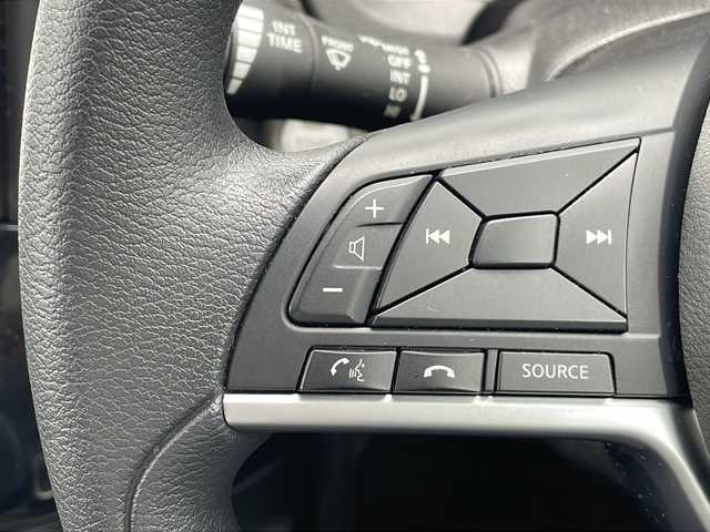 日産 ノート e－パワー X Vセレクション 三重県 2020(令2)年 4.5万km ダークメタルグレー 社外ナビ（AM/FM/BT）/全周囲モニター/デジタルインナーミラー/ビルトインETC/コーナーセンサー/オートライト/ステアリングリモコン/フロアマット/電動格納ミラー/禁煙車