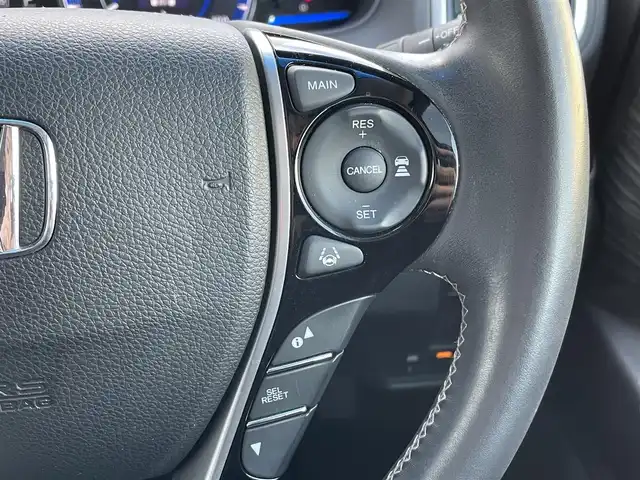 ホンダ オデッセイ ハイブリッド アブソルートセンシングEXパック 東京都 2016(平28)年 6万km プレミアムヴィーナスブラックP 純正ナビ/純正フリップダウンモニター/FM/AM/DVD/CD/マルチビューカメラシステム/フルセグTV/ETC/衝突軽減ブレーキ装置/両側電動スライドドア/ハーフレザー/レーンアシスト/LEDヘッドライト