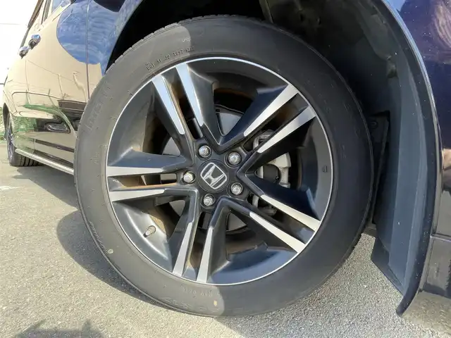 ホンダ オデッセイ ハイブリッド アブソルートセンシングEXパック 東京都 2016(平28)年 6万km プレミアムヴィーナスブラックP 純正ナビ/純正フリップダウンモニター/FM/AM/DVD/CD/マルチビューカメラシステム/フルセグTV/ETC/衝突軽減ブレーキ装置/両側電動スライドドア/ハーフレザー/レーンアシスト/LEDヘッドライト