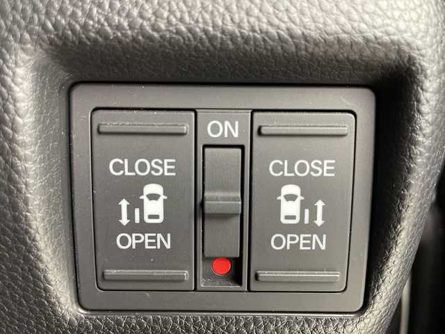 ホンダ Ｎ ＢＯＸ カスタム G L ターボ ホンダセンシング 大阪府 2020(令2)年 5.1万km プレミアムグラマラスブロンズP ホンダセンシング/　・衝突軽減ブレーキ/　・誤発進抑制機能/　・アダプティブクルーズコントロール/　・車線維持支援システム/　・パーキングセンサーシステム/　・ブラインドスポットインフォメーション/社外メモリナビ/　　CD/DVD/BT/フルセグTV/バックカメラ/両側パワースライドドア/LEDオートライト/フォグランプ/合皮ハーフレザーシート/シートヒーター/純正15インチアルミホイール/パドルシフト/スマートキー/ビルトインETC