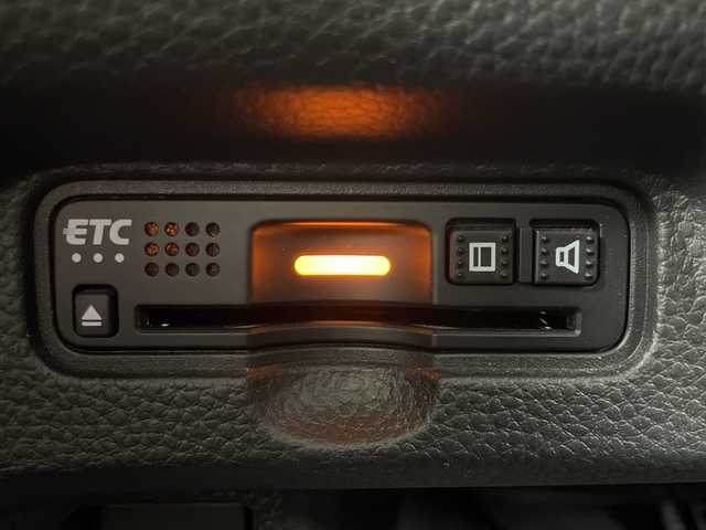 ホンダ Ｎ ＢＯＸ カスタム G L ターボ ホンダセンシング 大阪府 2020(令2)年 5.1万km プレミアムグラマラスブロンズP ホンダセンシング/　・衝突軽減ブレーキ/　・誤発進抑制機能/　・アダプティブクルーズコントロール/　・車線維持支援システム/　・パーキングセンサーシステム/　・ブラインドスポットインフォメーション/社外メモリナビ/　　CD/DVD/BT/フルセグTV/バックカメラ/両側パワースライドドア/LEDオートライト/フォグランプ/合皮ハーフレザーシート/シートヒーター/純正15インチアルミホイール/パドルシフト/スマートキー/ビルトインETC