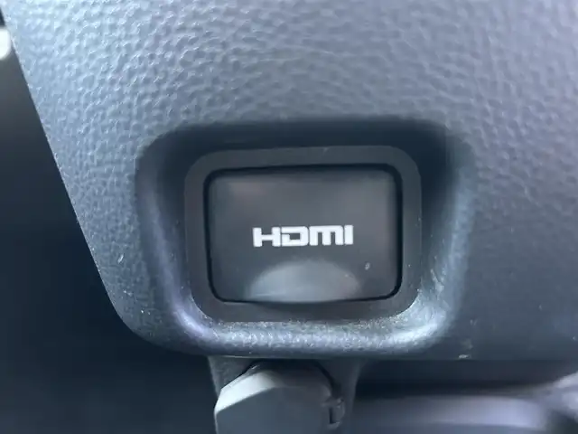 トヨタ ヴォクシー ハイブリッド S－Z 香川県 2022(令4)年 2.1万km アティチュードブラックマイカ モデリスタエアロ/純正１０．５型ＴＶ、ナビ付ＤＡ/バックカメラ/純正１４型EL有機後席モニター/トヨタセーフティセンス/・プリクラッシュセーフティ (PCS)/・レーントレーシングアシスト (LTA)/・レーダークルーズコントロール (ACC)/・オートマチックハイビーム (AHB)/・プロアクティブドライビングアシスト (PDA)/・発進遅れ告知機能/前後ドライブレコーダー/ビルトインＥＴＣ２．０/ハーフレザーシート/シートヒーター/スマートキー/スペアキー/純正17インチAW/純正フロアマット