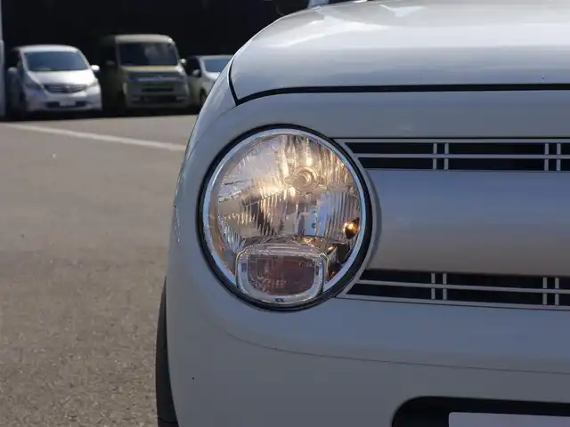 スズキ ラパン G 山形県 2016(平28)年 6.1万km パールホワイト 4WD/レーダーブレーキサポート/純正カーオーディオ/　　【CD AUX AM/FM】/シートヒーター/ベンチシート/ミラーヒーター/横滑り防止装置/スマートキー