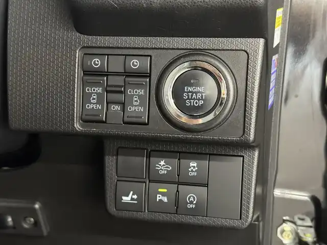 ダイハツ タント カスタム RS 三重県 2022(令4)年 5.2万km ブラックマイカメタリック ガソリン・ターボ/FF/インパネCVT/純正 9インチナビ NMZN-Y72DS/（FM/AM/CD/DVD/Bluetooth/HDMI/iPod/USB/SD/MEMORY MUSIC/TV）/バックカメラ/両側パワースライドドア/ドライブレコーダー 前後/ETC/スマートアシスト3/・衝突回避支援ブレーキ機能（対車両・対歩行者）/・衝突警報機能（対車両・対歩行者）/・ブレーキ制御付誤発進抑制機能（前方・後方）/・レーダークルコン/・レーンキープコントロール（LKC）/・車線逸脱抑制制御機能/・車線逸脱警報機能/・コーナーセンサー（フロント2個／リヤ2個）/・標識認識機能（進入禁止）/装備/・ハーフレザーシート/・シートヒーター（D/N）/・オートエアコン/・オートライト/・オートハイビーム/・LED ヘッドランプ＋サイドビューランプ＋フロントフォグランプ/・運転席ロングスライド機能/・ステアリングスイッチ/・充電用USBジャック（タイプA・運転席側）/・プッシュスタート/・純正15inAW/・スマートキーx2/・保/取/ナビ取/など