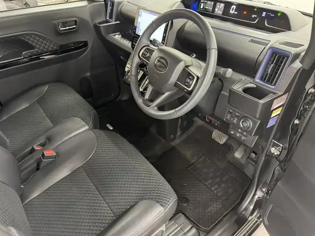 ダイハツ タント カスタム RS 三重県 2022(令4)年 5.2万km ブラックマイカメタリック ガソリン・ターボ/FF/インパネCVT/純正 9インチナビ NMZN-Y72DS/（FM/AM/CD/DVD/Bluetooth/HDMI/iPod/USB/SD/MEMORY MUSIC/TV）/バックカメラ/両側パワースライドドア/ドライブレコーダー 前後/ETC/スマートアシスト3/・衝突回避支援ブレーキ機能（対車両・対歩行者）/・衝突警報機能（対車両・対歩行者）/・ブレーキ制御付誤発進抑制機能（前方・後方）/・レーダークルコン/・レーンキープコントロール（LKC）/・車線逸脱抑制制御機能/・車線逸脱警報機能/・コーナーセンサー（フロント2個／リヤ2個）/・標識認識機能（進入禁止）/装備/・ハーフレザーシート/・シートヒーター（D/N）/・オートエアコン/・オートライト/・オートハイビーム/・LED ヘッドランプ＋サイドビューランプ＋フロントフォグランプ/・運転席ロングスライド機能/・ステアリングスイッチ/・充電用USBジャック（タイプA・運転席側）/・プッシュスタート/・純正15inAW/・スマートキーx2/・保/取/ナビ取/など