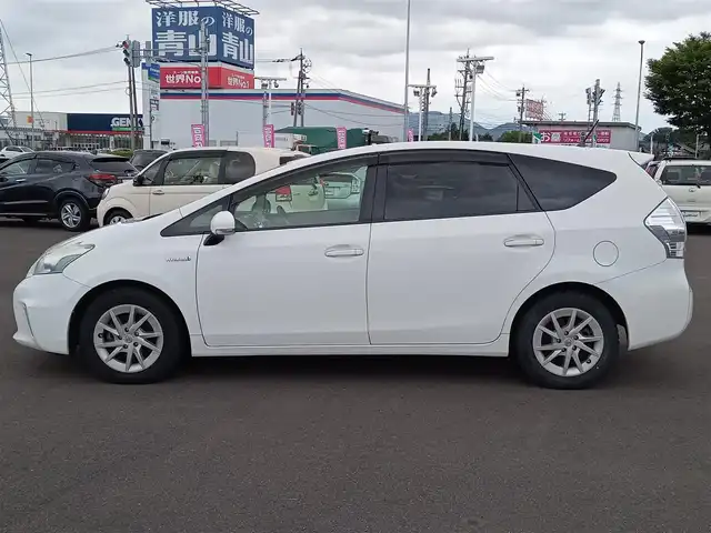 トヨタ プリウス α S 福井県 2011(平23)年 11.2万km スーパーホワイトⅡ ワンオーナー車/純正16インチAW/ETC/バックカメラ/Fフォグ/純正7インチSDナビ（CD/DVD/BT/AUX）/フルセグテレビ/横滑り防止装置/盗難防止装置/アイドリングストップ/ダブル＋サイドエアバッグ/カーテンエアバッグ/純正フロアマット/スマートキー