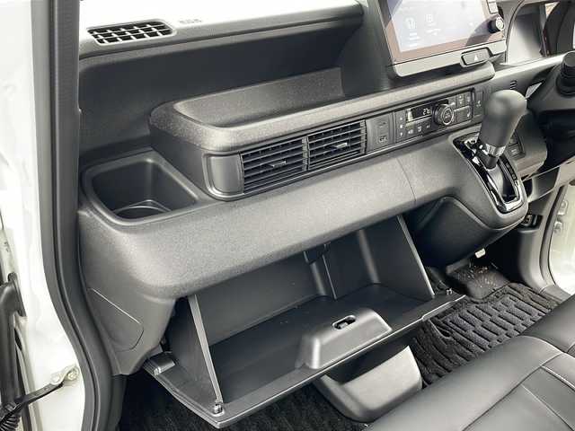 ホンダ Ｎ ＢＯＸ カスタム ターボ コーディネートS 富山県 2024(令6)年 0.6万km プラチナホワイトパール ワンオーナー/純正ナビ/フルセグ/バックカメラ/両側パワースライドドア/衝突軽減ブレーキ/レーンアシスト/レーダークルーズコントロール/シートヒーター/ＬＥＤヘッドライト/パドルシフト/ETC/純正15インチアルミホイール