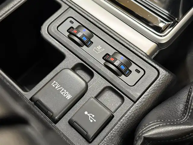 トヨタ ランドクルーザー プラド TX Lパッケージ マットブラED 群馬県 2022(令4)年 3.2万km アティチュードブラックマイカ トヨタセーフティセンス/・プリクラッシュセーフティ/・クリアランスソナー/・車線逸脱装置/・レーダークルーズコントロール/・全方位カメラ/・横滑り防止装置/・オートマチックハイビーム/純正9インチディスプレイオーディオ/・AM/FM/USB/・Bluetooth/ビルトインETC2.0/寒冷地仕様/サンルーフ/LEDヘッドライト/フォグランプ/パワーシート（D.N）/シートヒーター（D.N）/エアシート（D.N）/純正18インチアルミホイール/プッシュスタート/スマートキー/電動格納ドアミラー