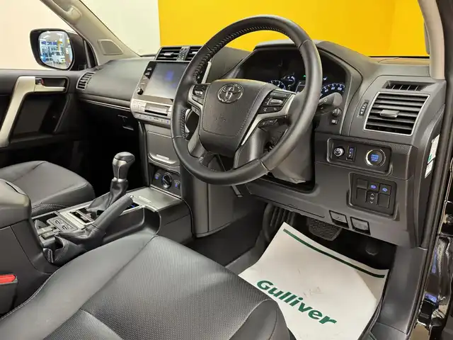 トヨタ ランドクルーザー プラド TX Lパッケージ マットブラED 群馬県 2022(令4)年 3.2万km アティチュードブラックマイカ トヨタセーフティセンス/・プリクラッシュセーフティ/・クリアランスソナー/・車線逸脱装置/・レーダークルーズコントロール/・全方位カメラ/・横滑り防止装置/・オートマチックハイビーム/純正9インチディスプレイオーディオ/・AM/FM/USB/・Bluetooth/ビルトインETC2.0/寒冷地仕様/サンルーフ/LEDヘッドライト/フォグランプ/パワーシート（D.N）/シートヒーター（D.N）/エアシート（D.N）/純正18インチアルミホイール/プッシュスタート/スマートキー/電動格納ドアミラー