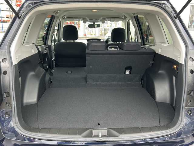 スバル フォレスター 2．0i－L アイサイト 富山県 2013(平25)年 9万km ディープシーブルーパール ワンオーナー/４WD/社外メモリーナビ（CN-R300WD)/DVD/BT/フルセグTV/ETC/衝突安全ブレーキ/レーンキープアシスト/レーダークルコン/パドルシフト/ステアリングスイッチ/フォグランプ/電格ウィンカーミラー/横滑り防止装置/アイドリングストップ/革巻きステアリング/保証書/取説/スペアキー