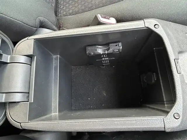 トヨタ ヴァンガード 240S 愛知県 2011(平23)年 11.9万km ホワイトパールクリスタルシャイン 純正HDDナビ/（AM/FM/BT/CD/DVD/SD/HDD)/フルセグTV/ETC/HIDヘッドライト/フォグランプ/ドアミラーウインカー/パドルシフト/純正17インチAW/スマートキー/ドアバイザー/フロアマット