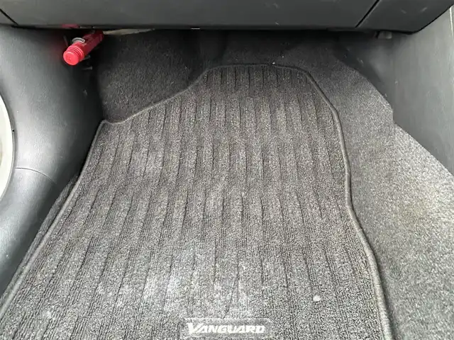 トヨタ ヴァンガード 240S 愛知県 2011(平23)年 11.9万km ホワイトパールクリスタルシャイン 純正HDDナビ/（AM/FM/BT/CD/DVD/SD/HDD)/フルセグTV/ETC/HIDヘッドライト/フォグランプ/ドアミラーウインカー/パドルシフト/純正17インチAW/スマートキー/ドアバイザー/フロアマット