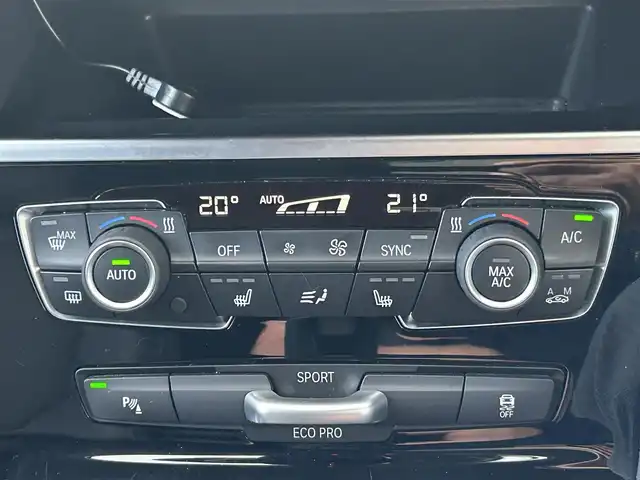 ＢＭＷ ２１８ｄ グランツアラー ラグジュアリー 福島県 2017(平29)年 4.9万km ミネラルホワイト 純正ナビゲーション/【CD/DVD/BT】/バックカメラ/ドライブレコーダー/レーダー探知機/型番：Z280C5d/前席シートヒーター/前席パワーシート/運転席シートメモリー/ヘッドアップディスプレイ/ステアリングリモコン/電動リフトゲート/アクティブクルーズコントロール/LEDオートライト/純正フロアマット