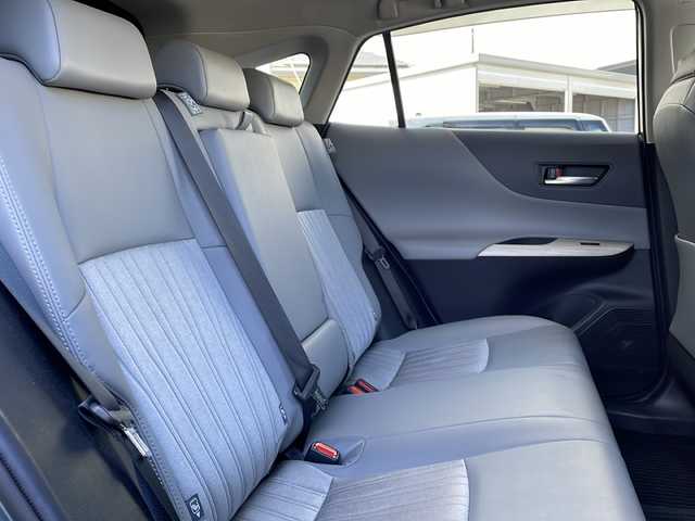 トヨタ ハリアー G 長野県 2020(令2)年 3.8万km スレートグレーメタリック 登録時走行距離37673km/４ＷＤ/８インチ純正ディスプレイオーディオ/Bluetooth Audio/ビルドインＥＴＣ/バックカメラ/追従クルーズコントロール/コーナーセンサー/ステアリングスイッチ/デジタルインナーミラー/パワーシートＤ席/純正フロアマット/プッシュスタート/オートライト/フォグランプ/ドアバイザー/スマートキー/スペアキー×１/横滑り防止機能/盗難防止機能/車載冬タイヤ(社外ホイール付)×４