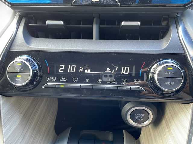 トヨタ ハリアー G 長野県 2020(令2)年 3.8万km スレートグレーメタリック 登録時走行距離37673km/４ＷＤ/８インチ純正ディスプレイオーディオ/Bluetooth Audio/ビルドインＥＴＣ/バックカメラ/追従クルーズコントロール/コーナーセンサー/ステアリングスイッチ/デジタルインナーミラー/パワーシートＤ席/純正フロアマット/プッシュスタート/オートライト/フォグランプ/ドアバイザー/スマートキー/スペアキー×１/横滑り防止機能/盗難防止機能/車載冬タイヤ(社外ホイール付)×４