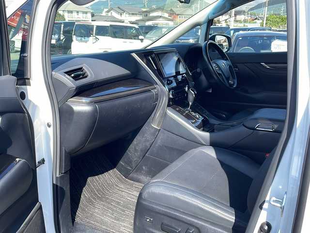 トヨタ アルファード S Cパッケージ 山口県 2021(令3)年 3.7万km ホワイトパールクリスタルシャイン ワンオーナー/1/2列目サンルーフ/フリップダウンモニター/純正ナビフルセグTV、AM/FM、Bluetooth）/バックカメラ/両側パワースライドドア/パワーバックドア/本革シート/1/2列目パワーシート/1列目シートヒーター＆ベンチレーション/ステアリングヒーター/シートメモリー