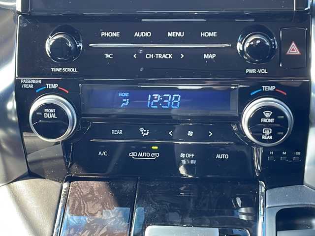 トヨタ アルファード S Cパッケージ 山口県 2021(令3)年 3.7万km ホワイトパールクリスタルシャイン ワンオーナー/1/2列目サンルーフ/フリップダウンモニター/純正ナビフルセグTV、AM/FM、Bluetooth）/バックカメラ/両側パワースライドドア/パワーバックドア/本革シート/1/2列目パワーシート/1列目シートヒーター＆ベンチレーション/ステアリングヒーター/シートメモリー