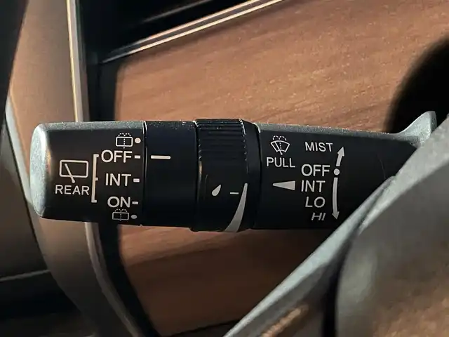 ホンダ フリード G ホンダセンシング 滋賀県 2020(令2)年 5.2万km プラチナホワイトパール 純正ナビ/（CD/BT/USB/SD）/ホンダセンシング/・衝突軽減ブレーキ/・路外逸脱抑制機能/・アダプティブクルーズコントロール/バックカメラ/ビルトインETC/前席シートヒーター/両側パワースライドドア/パーキングセンサー/ステアリングスイッチ/LEDヘッドライト/純正フロアマット