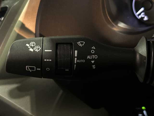 レクサス ＮＸ 300h クール&ブライト 茨城県 2021(令3)年 4.9万km ホワイトノーヴァガラスフレーク Fスポーツベース特別使用車/純正10.3インチナビ/(地デジTV・CD・DVD・BT・ラジオ再生)/レーダークルーズコントロール/レーンアシスト/プリクラッシュセーフティ/ブラインドスポットモニター/リアクロストラフィックアラート/本革レザーシート/シートベンチレーション/パワーシート/ドライブレコーダー/ビルトインETC2.0/バックカメラ/オートライト/LEDヘッドライト/純正18inブラックスパッタリングホイール/純正フロアマット/スマートキー/スペアキー/取扱説明書/保証書