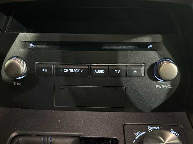 レクサス ＮＸ 300h クール&ブライト 茨城県 2021(令3)年 4.9万km ホワイトノーヴァガラスフレーク Fスポーツベース特別使用車/純正10.3インチナビ/(地デジTV・CD・DVD・BT・ラジオ再生)/レーダークルーズコントロール/レーンアシスト/プリクラッシュセーフティ/ブラインドスポットモニター/リアクロストラフィックアラート/本革レザーシート/シートベンチレーション/パワーシート/ドライブレコーダー/ビルトインETC2.0/バックカメラ/オートライト/LEDヘッドライト/純正18inブラックスパッタリングホイール/純正フロアマット/スマートキー/スペアキー/取扱説明書/保証書