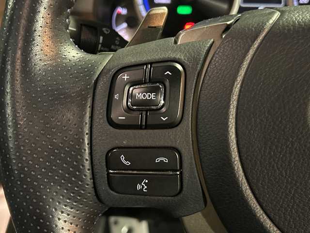 レクサス ＮＸ 300h クール&ブライト 茨城県 2021(令3)年 4.9万km ホワイトノーヴァガラスフレーク Fスポーツベース特別使用車/純正10.3インチナビ/(地デジTV・CD・DVD・BT・ラジオ再生)/レーダークルーズコントロール/レーンアシスト/プリクラッシュセーフティ/ブラインドスポットモニター/リアクロストラフィックアラート/本革レザーシート/シートベンチレーション/パワーシート/ドライブレコーダー/ビルトインETC2.0/バックカメラ/オートライト/LEDヘッドライト/純正18inブラックスパッタリングホイール/純正フロアマット/スマートキー/スペアキー/取扱説明書/保証書