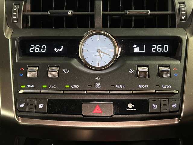 レクサス ＮＸ 300h クール&ブライト 茨城県 2021(令3)年 4.9万km ホワイトノーヴァガラスフレーク Fスポーツベース特別使用車/純正10.3インチナビ/(地デジTV・CD・DVD・BT・ラジオ再生)/レーダークルーズコントロール/レーンアシスト/プリクラッシュセーフティ/ブラインドスポットモニター/リアクロストラフィックアラート/本革レザーシート/シートベンチレーション/パワーシート/ドライブレコーダー/ビルトインETC2.0/バックカメラ/オートライト/LEDヘッドライト/純正18inブラックスパッタリングホイール/純正フロアマット/スマートキー/スペアキー/取扱説明書/保証書