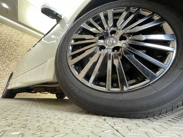 日産 エルグランド 250HWS Sジェットブラック アーバンクロム 岩手県 2020(令2)年 4.9万km ブリリアントホワイトパール ４WD/後席用モニター/タンレザーシート/両側パワースライドドア/パワーバックドア/インテリジェントクルーズコントロール/エマージェンシーブレーキ/レーンアシスト/横滑り防止装置/ハイビームアシスト/インテリジェントルームミラー/MTモード付きAT/パワーシート/シートヒーター/オットマン/純正ナビ/（CD/DVD/Blu-rayDisc/フルセグ/SD/USB/Bluetooth）/バックカメラ/ETC/ドライブレコーダー/LEDヘッドライト/純正18インチアルミホイール
