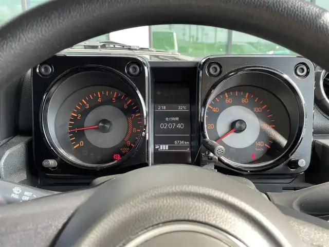 スズキ ジムニー XG 福岡県 2023(令5)年 0.7万km シルキーシルバーメタリック ワンオーナー/ALPINEデジタルインナーミラー/社外ディスプレイオーディオ/（FH-8500DVS)/BT接続/USB接続/CD再生/バックカメラ/アイドリングストップ/社外フロアマット