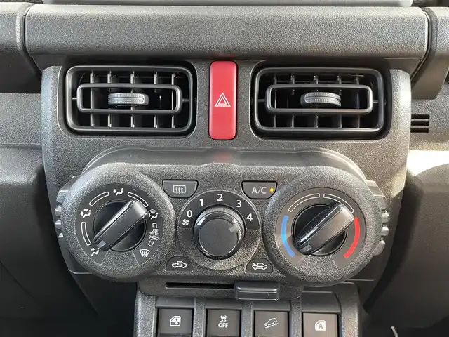 スズキ ジムニー XG 福岡県 2023(令5)年 0.7万km シルキーシルバーメタリック ワンオーナー/ALPINEデジタルインナーミラー/社外ディスプレイオーディオ/（FH-8500DVS)/BT接続/USB接続/CD再生/バックカメラ/アイドリングストップ/社外フロアマット