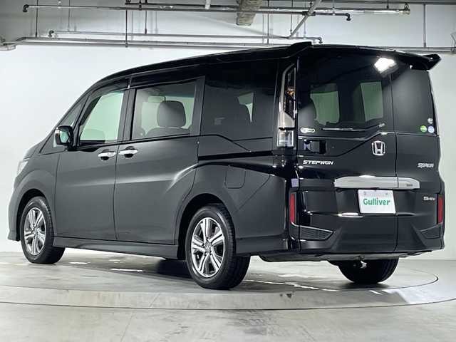 ホンダ ステップワゴン スパーダ eHEV G EXホンダS 広島県 2021(令3)年 6.3万km プレミアムスパークルブラックパール 禁煙/ホンダセンシング/・衝突軽減ブレーキ〈CMBS〉/・誤発進抑制機能/・歩行者事故低減ステアリング/・外逸脱抑制機能/・渋滞追従機能付アダプティブ・クルーズ・コントロール/・LKAS〈車線維持支援システム〉/・先行車発進お知らせ機能/・標識認識機能/純正10型ナビ/・CD/DVD/Bluetooth/フルセグTV/ApplecarPlay/バックカメラ/両側パワースライドドア/わくわくゲート/革巻きステアリング/ステアリングスイッチ/オートライト/LEDヘッドライト/フォグランプ/ハーフレザーシート/シートヒーター/コンフォートビューパッケージ/電動パーキングブレーキ/オートブレーキホールド/純正フロアマット/ドアバイザー/ビルトインETC2.0/W+サイド+カーテンエアバック