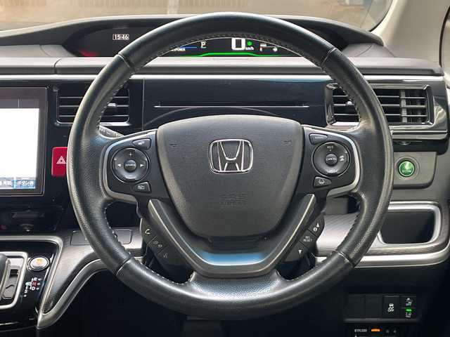 ホンダ ステップワゴン スパーダ eHEV G EXホンダS 広島県 2021(令3)年 6.3万km プレミアムスパークルブラックパール 禁煙/ホンダセンシング/・衝突軽減ブレーキ〈CMBS〉/・誤発進抑制機能/・歩行者事故低減ステアリング/・外逸脱抑制機能/・渋滞追従機能付アダプティブ・クルーズ・コントロール/・LKAS〈車線維持支援システム〉/・先行車発進お知らせ機能/・標識認識機能/純正10型ナビ/・CD/DVD/Bluetooth/フルセグTV/ApplecarPlay/バックカメラ/両側パワースライドドア/わくわくゲート/革巻きステアリング/ステアリングスイッチ/オートライト/LEDヘッドライト/フォグランプ/ハーフレザーシート/シートヒーター/コンフォートビューパッケージ/電動パーキングブレーキ/オートブレーキホールド/純正フロアマット/ドアバイザー/ビルトインETC2.0/W+サイド+カーテンエアバック