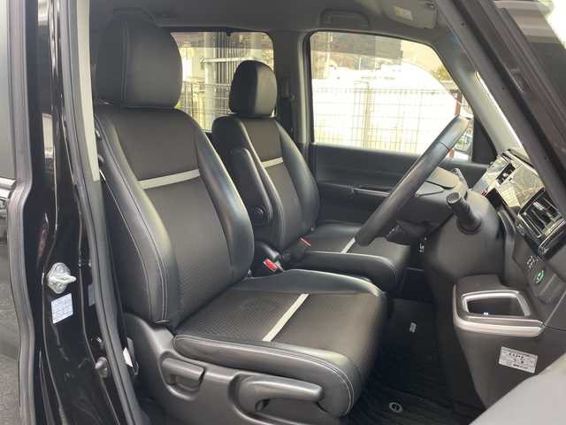 ホンダ ステップワゴン スパーダ eHEV G EXホンダS 広島県 2021(令3)年 6.3万km プレミアムスパークルブラックパール 禁煙/ホンダセンシング/・衝突軽減ブレーキ〈CMBS〉/・誤発進抑制機能/・歩行者事故低減ステアリング/・外逸脱抑制機能/・渋滞追従機能付アダプティブ・クルーズ・コントロール/・LKAS〈車線維持支援システム〉/・先行車発進お知らせ機能/・標識認識機能/純正10型ナビ/・CD/DVD/Bluetooth/フルセグTV/ApplecarPlay/バックカメラ/両側パワースライドドア/わくわくゲート/革巻きステアリング/ステアリングスイッチ/オートライト/LEDヘッドライト/フォグランプ/ハーフレザーシート/シートヒーター/コンフォートビューパッケージ/電動パーキングブレーキ/オートブレーキホールド/純正フロアマット/ドアバイザー/ビルトインETC2.0/W+サイド+カーテンエアバック