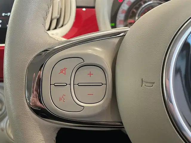 フィアット ５００ 1．2 ポップ 愛知県 2018(平30)年 2.2万km 赤 純正ディスプレイオーディオ　/Ｂｌｕｅｔｏｏｔｈ　/ＦＭ／ＡＭ　/ＵＳＢ　/ＥＴＣ　/ステアリングリモコン　/ドライブレコーダー