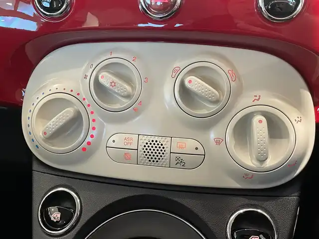 フィアット ５００ 1．2 ポップ 愛知県 2018(平30)年 2.2万km 赤 純正ディスプレイオーディオ　/Ｂｌｕｅｔｏｏｔｈ　/ＦＭ／ＡＭ　/ＵＳＢ　/ＥＴＣ　/ステアリングリモコン　/ドライブレコーダー