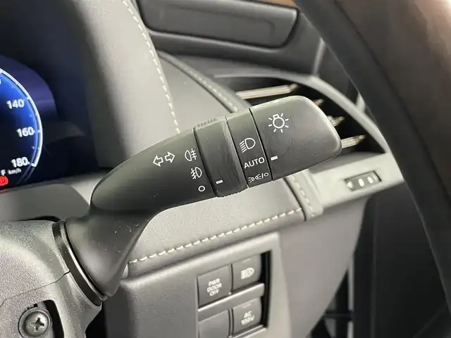トヨタ アルファードハイブリット Z 埼玉県 2024(令6)年 2.7万km プラチナホワイトパールマイカ トヨタチームメイト/トヨタセーフティセンス/ツインルーフ/純正13.2型有機EL後席ディスプレイV13T-R72F/スペアタイヤ/純正ナビ/（フルセグTV/Bluetooth/ミラキャスト/HDMI/AM/FM）/TVキャンセラー/全方位カメラ/前後ドライブレコーダーTZ-DR210/レザーシート/シートヒーター 、エアシート/パワーシート、シートメモリ/レーダークルーズコントロール/パドルシフト/ヘッドアップディスプレイ