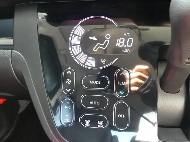 日産 デイズ ルークス ハイウェイスターX 千葉県 2014(平26)年 3.4万km プレミアムパープルP 助手席スライドアップシート/左パワースライドドア/右イージークローザードア/純正SDナビ/地デジTV/【DVD/CD再生機能　Bluetooth接続】/アラウンドビューモニター/ETC/HIDヘッドライト/フォグライト/ウインカーミラー/インテリジェントキー