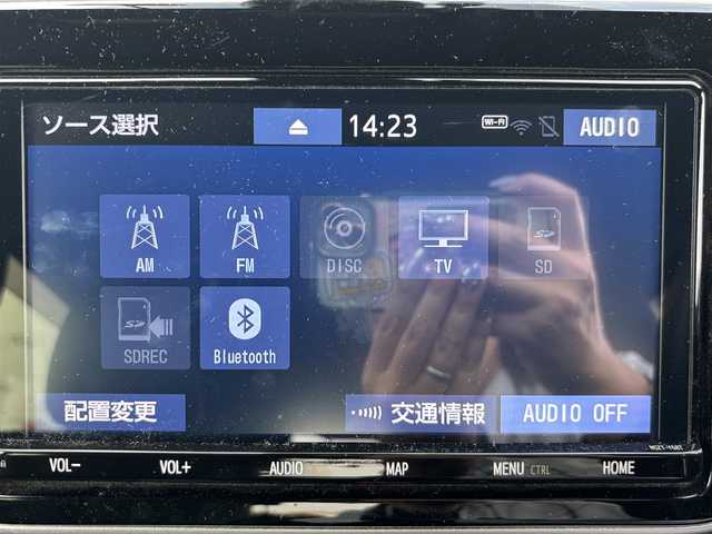 トヨタ ノア ハイブリッド Si ダブルバイビーⅢ 宮城県 2021(令3)年 7.6万km ホワイトパールクリスタルシャイン 登録時走行距離75115km/純正SDナビ/フルセグTV/CD/DVD/Bluetooth/バックカメラ/クルーズコントロール/ドライブレコーダー/衝突軽減ブレーキ/両側パワースライド/スマートキー/プッシュスタート/オートライト/シートヒーター/電動格納ミラー/LEDフォグランプ/ETC