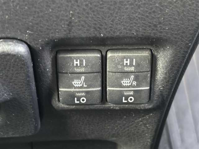 トヨタ ノア ハイブリッド Si ダブルバイビーⅢ 宮城県 2021(令3)年 7.6万km ホワイトパールクリスタルシャイン 登録時走行距離75115km/純正SDナビ/フルセグTV/CD/DVD/Bluetooth/バックカメラ/クルーズコントロール/ドライブレコーダー/衝突軽減ブレーキ/両側パワースライド/スマートキー/プッシュスタート/オートライト/シートヒーター/電動格納ミラー/LEDフォグランプ/ETC