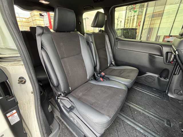 トヨタ ノア ハイブリッド Si ダブルバイビーⅢ 宮城県 2021(令3)年 7.6万km ホワイトパールクリスタルシャイン 登録時走行距離75115km/純正SDナビ/フルセグTV/CD/DVD/Bluetooth/バックカメラ/クルーズコントロール/ドライブレコーダー/衝突軽減ブレーキ/両側パワースライド/スマートキー/プッシュスタート/オートライト/シートヒーター/電動格納ミラー/LEDフォグランプ/ETC