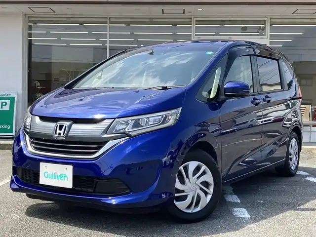 ホンダ フリード G ホンダセンシング 三重県 2017(平29)年 4.3万km コバルトブルーパール ホンダセンシング/　・衝突軽減ブレーキ/　・路外逸脱抑制機能/　・アダプティブクルーズコントロール(ACC)/♪クラリオンナビ/　・Bluetooth・フルセグ・USB/　・DVD/CD再生・録音機能/♪両側パワースライドドア/♪スマートキー/♪プッシュスタート/♪LEDヘッドライト/♪オートライト/♪ビルトインETC/♪電動格納ミラー/♪ウィンカーミラー/♪ステアリングスイッチ/♪アイドリングストップ/♪ECON/♪フロアマット/♪後席サンシェード/♪プライバシーガラス/♪横滑り防止機能
