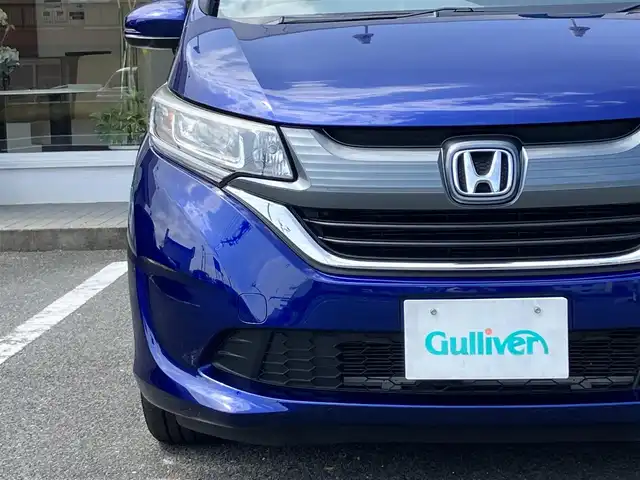ホンダ フリード G ホンダセンシング 三重県 2017(平29)年 4.3万km コバルトブルーパール ホンダセンシング/　・衝突軽減ブレーキ/　・路外逸脱抑制機能/　・アダプティブクルーズコントロール(ACC)/♪クラリオンナビ/　・Bluetooth・フルセグ・USB/　・DVD/CD再生・録音機能/♪両側パワースライドドア/♪スマートキー/♪プッシュスタート/♪LEDヘッドライト/♪オートライト/♪ビルトインETC/♪電動格納ミラー/♪ウィンカーミラー/♪ステアリングスイッチ/♪アイドリングストップ/♪ECON/♪フロアマット/♪後席サンシェード/♪プライバシーガラス/♪横滑り防止機能