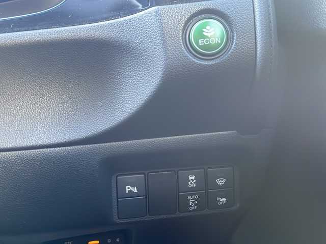 ホンダ シャトル ハイブリッド X 道央・札幌 2016(平28)年 8.2万km ミッドナイトブルービームM (株)IDOMが運営する【じしゃロン札幌店】の自社ローン専用車両になります。こちらは現金またはオートローンご利用価格です。自社ローンご希望の方は別途その旨お申し付けください。/・純正メモリーナビ/・Bluetooth/・ワンセグTV/・ビルトインETC/・バックカメラ/・社外前後ドライブレコーダー/・LEDヘッドライト/・フルフラットシート/・サイドエアバック/・4WD/・ハイブリッド