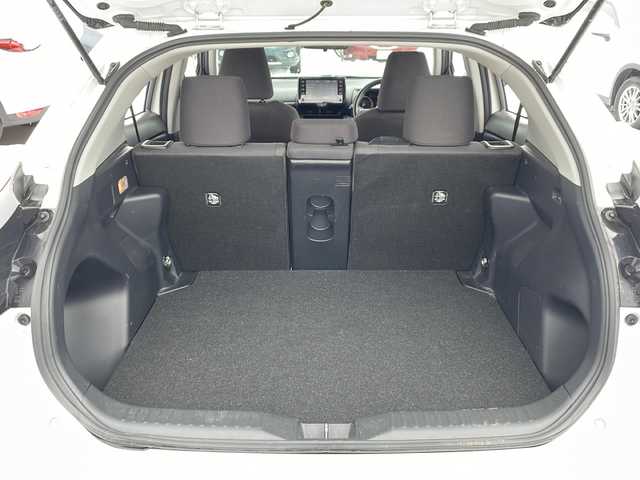 トヨタ ヤリスクロス G 道北・旭川 2021(令3)年 4.9万km ホワイトパールクリスタルシャイン /ワンオーナー//４ＷＤ//禁煙車//寒冷地仕様//純正ディスプレイオーディオ//フルセグ・ＢＴ・ＵＳＢ//バックカメラ//トヨタセーフティセンス//レーダークルーズコントロール//オートハイビーム//先行車発進お知らせ//レーントレーシングアシスト//プリクラッシュセーフティ//クリアランスソナー//パーキングサポートブレーキ//ロードサインアシスト//オートライト//ブレーキホールド　//ミラーヒーター//フロントワイパーデアイサー//社外前後ドライブレコーダー//社外１６インチアルミ冬タイヤ//純正１６インチアルミ夏タイヤ積込//保証書・取説//スペアキー×１