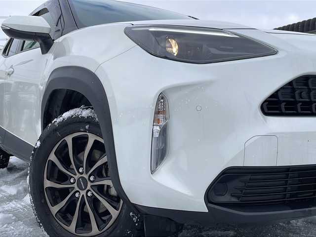 トヨタ ヤリスクロス G 道北・旭川 2021(令3)年 4.9万km ホワイトパールクリスタルシャイン /ワンオーナー//４ＷＤ//禁煙車//寒冷地仕様//純正ディスプレイオーディオ//フルセグ・ＢＴ・ＵＳＢ//バックカメラ//トヨタセーフティセンス//レーダークルーズコントロール//オートハイビーム//先行車発進お知らせ//レーントレーシングアシスト//プリクラッシュセーフティ//クリアランスソナー//パーキングサポートブレーキ//ロードサインアシスト//オートライト//ブレーキホールド　//ミラーヒーター//フロントワイパーデアイサー//社外前後ドライブレコーダー//社外１６インチアルミ冬タイヤ//純正１６インチアルミ夏タイヤ積込//保証書・取説//スペアキー×１