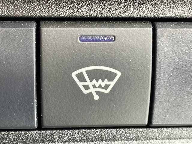 トヨタ ヤリスクロス G 道北・旭川 2021(令3)年 4.9万km ホワイトパールクリスタルシャイン /ワンオーナー//４ＷＤ//禁煙車//寒冷地仕様//純正ディスプレイオーディオ//フルセグ・ＢＴ・ＵＳＢ//バックカメラ//トヨタセーフティセンス//レーダークルーズコントロール//オートハイビーム//先行車発進お知らせ//レーントレーシングアシスト//プリクラッシュセーフティ//クリアランスソナー//パーキングサポートブレーキ//ロードサインアシスト//オートライト//ブレーキホールド　//ミラーヒーター//フロントワイパーデアイサー//社外前後ドライブレコーダー//社外１６インチアルミ冬タイヤ//純正１６インチアルミ夏タイヤ積込//保証書・取説//スペアキー×１